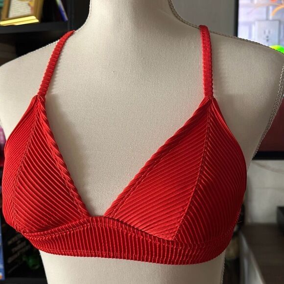 Xhilaration Size Small Red Cross back bikini Top - Picture 2 of 4